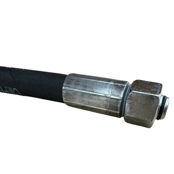 Przew&oacute;d hydrauliczny FI 10 mm 2 x M18 x 1,5 dł. 2500 mm, jedna końc&oacute;wka kąt 90 stopni